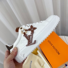 Louis Vuitton Low Shoes